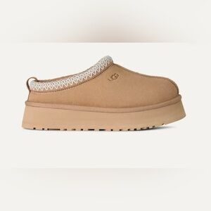 UGG Tasman Platform Slippers Sand Suede Shearling Lined Slip-On Clog Women’s 7